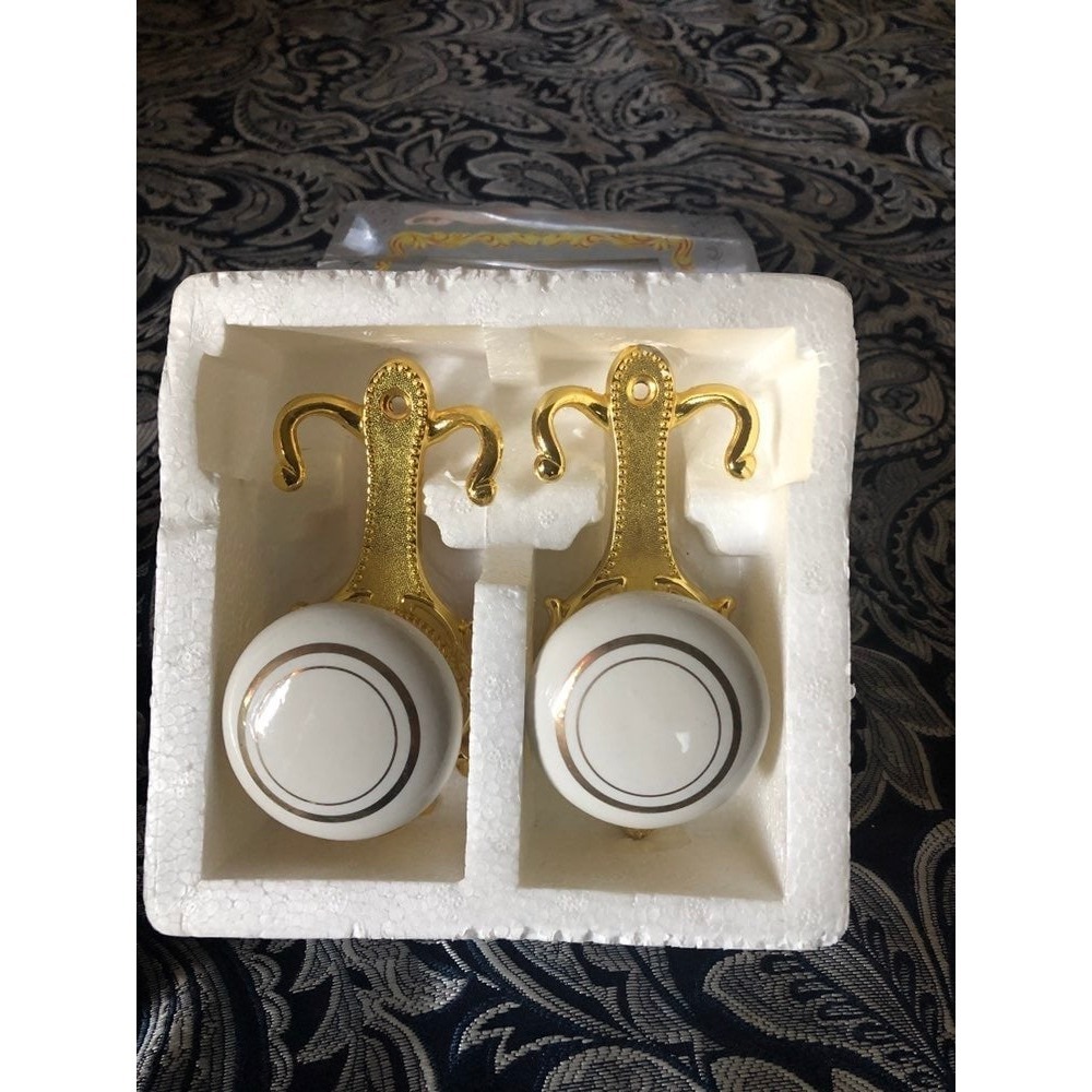 Decorative gold hooks metal ivory porcelain knobs Victorian home decor accents